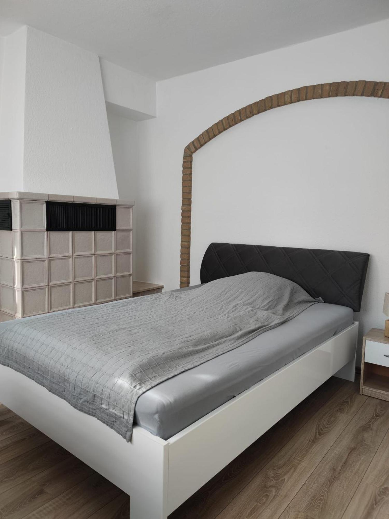 Einladende In Messenah Apartment